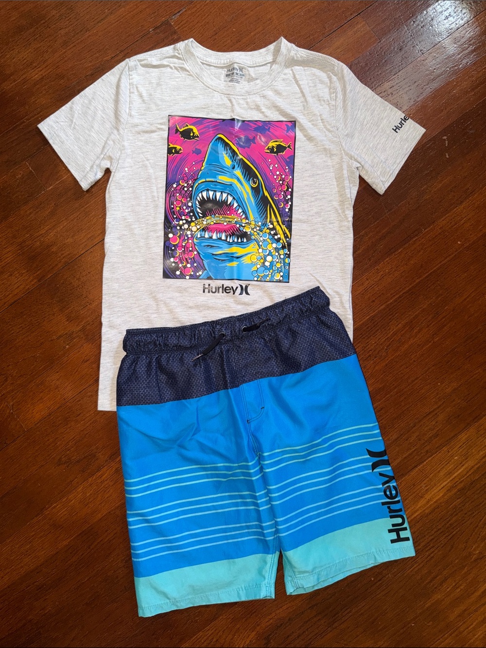 Hurley Boys Shark Graphic Tee & Blue Stripe Swim Trunks Set Size M 10 12